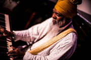 Legendary Organist Dr. Lonnie Smith Announces US Tour - Evolution Out Now