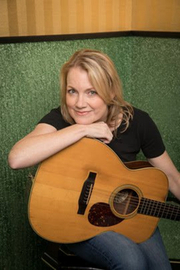 Kelly Willis Dont Step Away Premieres At Billboard