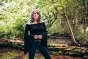 Kathy Mattea Releases New Song Mercy Now From Pretty Bird Out 9/7