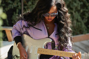 Guitar Centers New Video Campaign Features Grammy Award-Winner H.E.R.