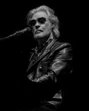 Daryl Hall Shares Live From Daryls House Recording Of Here Comes The Rain Again With Dave Stewart