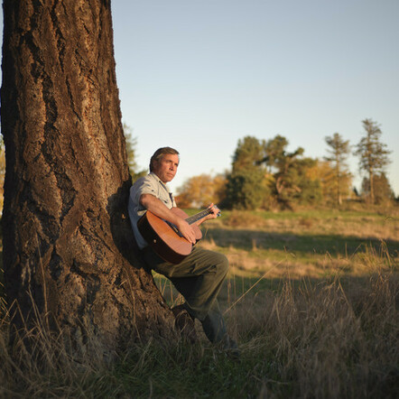 Singer Songwriter Dave Ellis Releases "Everything In Between," The Result of a Successful Kickstarter Campaign, and His First Full-length Album in Over Ten Years