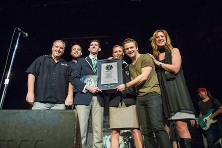 Hunter Hayes Breaks Guinness World Records Record For Most Concerts Played In Multiple Cities In 24 Hours!