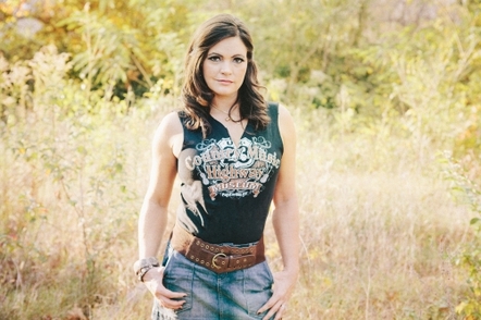 Angaleena Presley Announces October 14 Release Of New Album "American Middle Class"