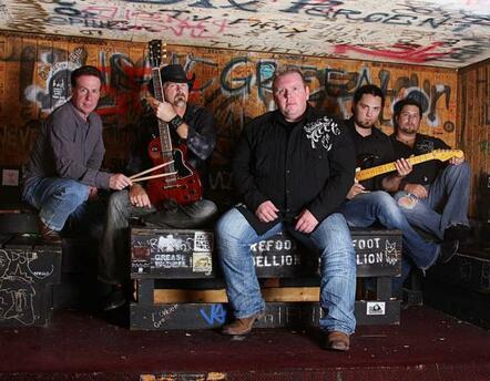 Heartland Records Signs "6 Degrees West"