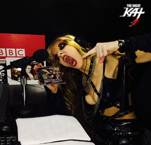 The Great Kat Guitar Shredder On BBC Radio 4 With Rainer Hersch On "Fast And Furioso" - Watch Interview Highlights!