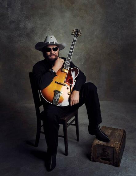 Hank Williams Jr. To Perform On "American Country Countdown Awards" Live On December 15, 2014