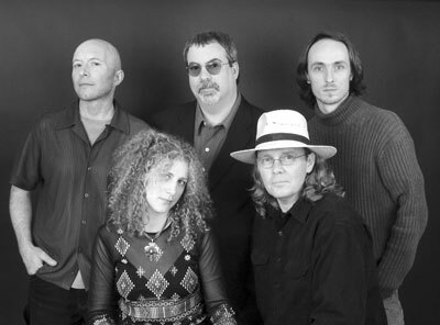 Cleopatra Records Signs Alternative Folk Rock Heroes 10,000 Maniacs!