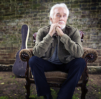 Kenny Rogers To Release First New Christmas Album In Seventeen Years