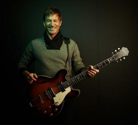 "Paul Baloche Aspires To Make Christmas A Season Of Worship" Feature Story By Melissa Riddle Chalos