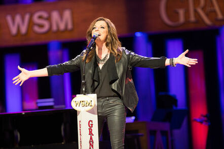 Superstar Martina McBride Launch National Campaign To Band Against Cancer