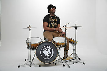 The Daru Jones New Yorker Kit Hits The Streets