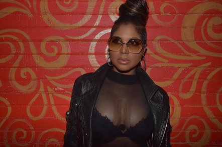 Toni Braxton Announces New Album 'Sex & Cigarettes'