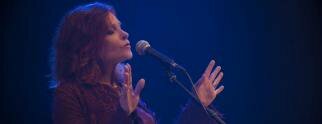 Rosanne Cash To Perform On Lincoln Center American Songbook Series, Inducted Into Austin City Limits Hall Of Fame