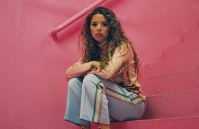 "Brilliantly Nonchalant Guitar Soul" Gets Psychedelic, Bass-Heavy Makeover On NilÃ¼fer Yanya's Latest Single