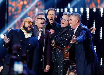 Barenaked Ladies & Steven Page Reunite For 2018 Juno Awards