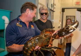 Long Island Supermarket Gets Surprise Appearance From Bon Jovi