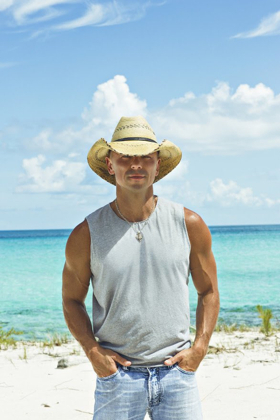 Kenny Chesney, Thomas Rhett Announced As Early Winners For The CMA Awards