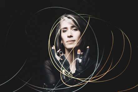 Imogen Heap Announced As Speaker At Blockchain Revolution Global And Opens Enterprise Blockchain Awards Gala With A Song