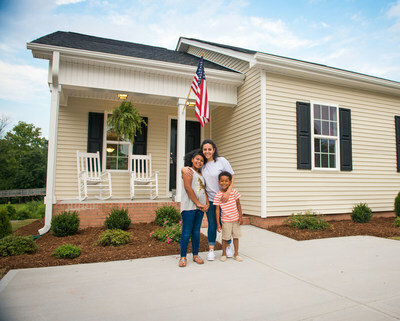 Ply Gem And Country Music Singer-Songwriters Jon Pardi And Lauren Alaina Team Up To Help Build Homes With Habitat For Humanity