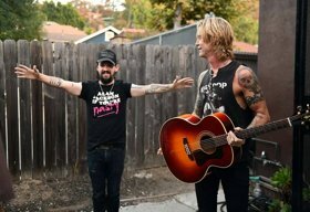 Shooter Jennings To Join Duff McKagan On North American Tour