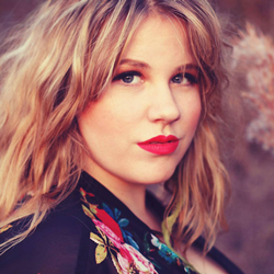 Saturn 5 Records Announces Single Release "Pray For Rain" By Singer/Songwriter, Kristen Englenz