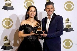 Rodrigo Y Gabriela Wins Grammy & Announces Tour Dates