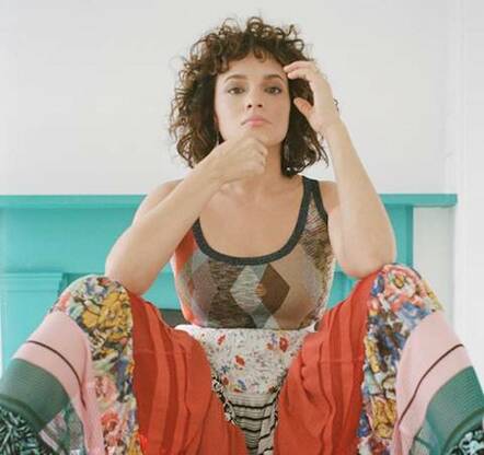 Norah Jones Announces US Tour With Mavis Staples