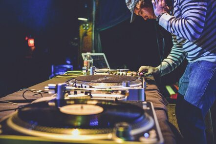 Expert Tips On How To Become A Successful Disc Jockey