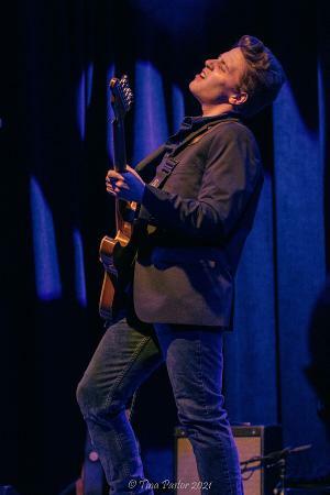 Award Winning Blues Guitarist, Gabe Stillman, To Make Debut At Daryl's House