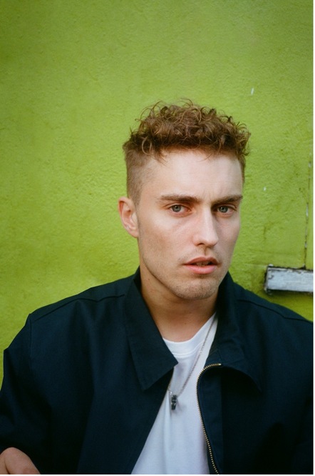 Sam Fender Calls Out The Establishment In New Track 'Aye'