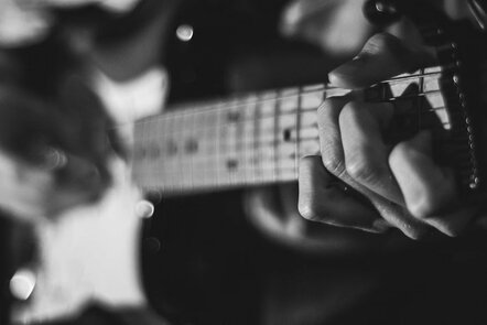 Tips for Music Lovers: How to Find Chords Yourself and Figure Out the Song