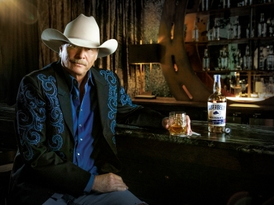 Alan Jackson's Silverbelly Whiskey Awarded Bronze Medal By International ﻿wine And Spirits Competition