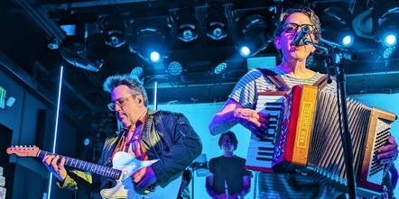 They Might Be Giants Continue Tour Next Month In US