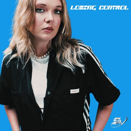 Electronic Pop Singer/Songwriter Sofi Vonn Releases New Single "Losing Control"
