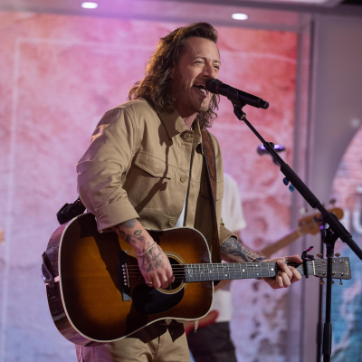 Tyler Hubbard Performs "Back Then Right Now" On TODAY