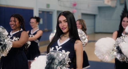 Madison Beer Stars In Nostalgic New Video For Viral Hit "Make You Mine"!