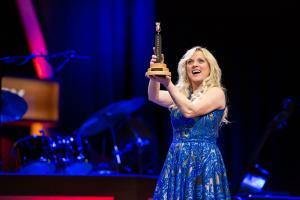 Rhonda Vincent Celebrates 4th Grand Ole Opry Anniversary