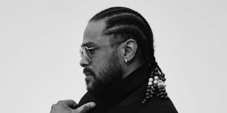 Maxwell Debuts The Silent Serenade Ensemble With East Coast Shows