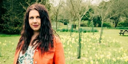 Chloe Josephine Announces New Dates For 2025 UK Tour