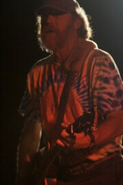 Former Charlie Daniels Band Guitarist Tommy Crain Passes Away