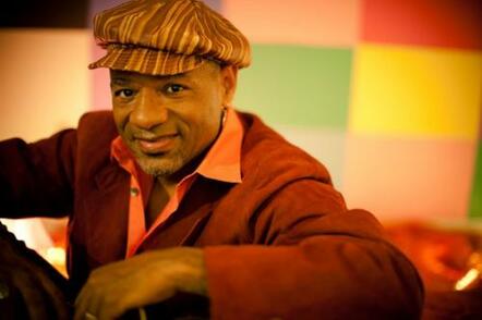 Kirk Whalum To Romance The Web