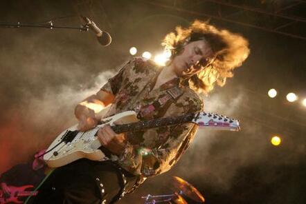 Steve Vai Attempts To Break World Record