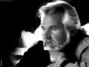 Kenny Rogers Headed To Cracker Barrel With New Musical Offerings