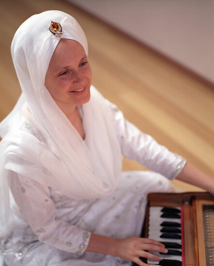 Spiritual Musician Performs 'Peace Through Music' Concert In Los Angeles