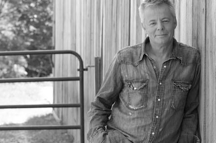 New Website Tommy Emmanuel Launched In Advance Of The Stellar Australian Guitarist's Fall 2011 US Tour