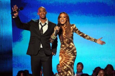 Selita Ebanks And Mehcad Brooks Sexy It Up For This Year's 'Rp The Runway,' Premiering On March 21, 2011