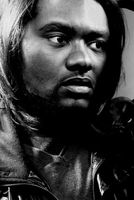 Tunde Olaniran And Maria Rose & The Swiss Kick Team Up To Play The Blind Pig!