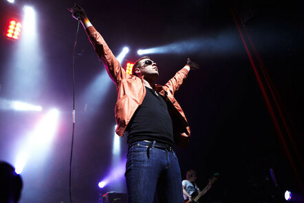 Kasabian Announces June 2011 UK Tour Dates