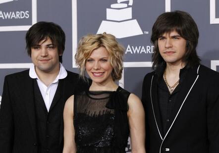 Introducing The Band Perry!